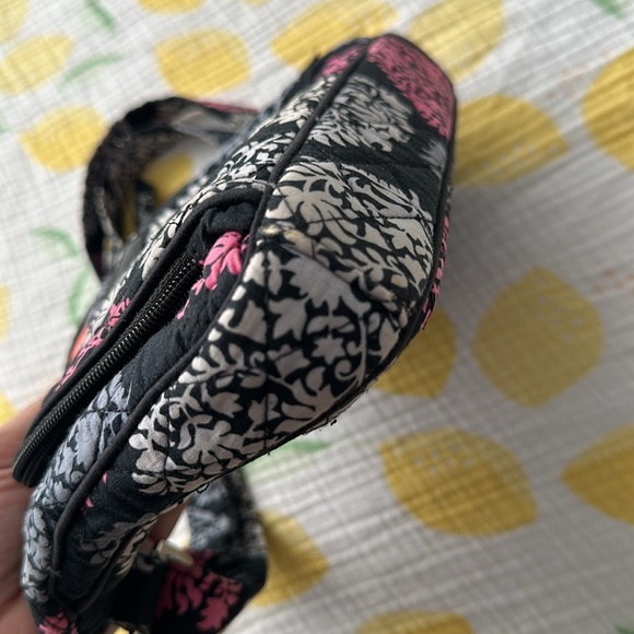 Vera Bradley crossbody - Picture 7 of 8